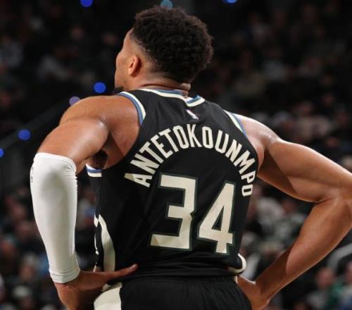 傑倫,格林,包夾時選擇,九游娱乐,九游娱乐官网,中国九游娱乐,九游娱乐入口